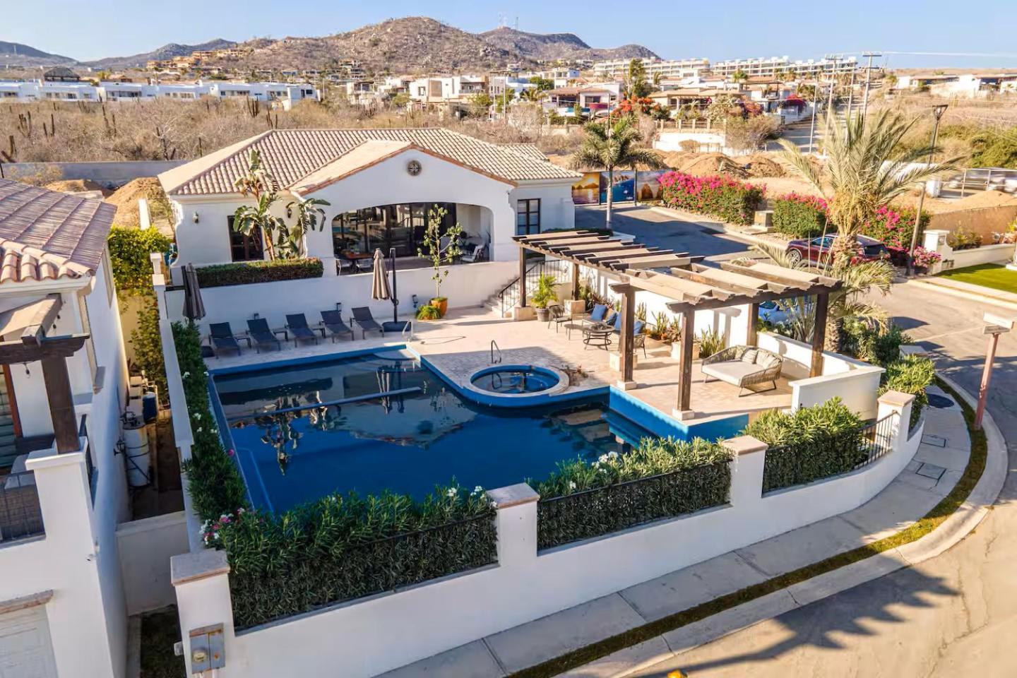 Family With Private Garden & Hot Tub, 10 Min From Medano Pousada Cabo San Lucas